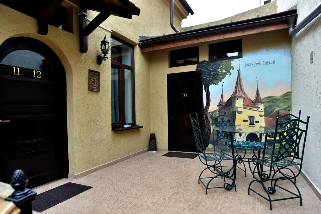 Отель Casa Antiqua Брашов Экстерьер фото