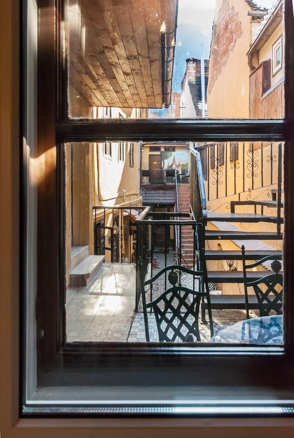 Отель Casa Antiqua Брашов Экстерьер фото