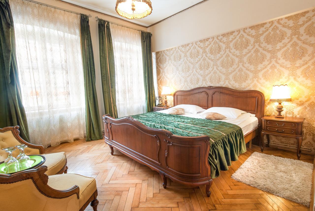 Отель Casa Antiqua Брашов Экстерьер фото