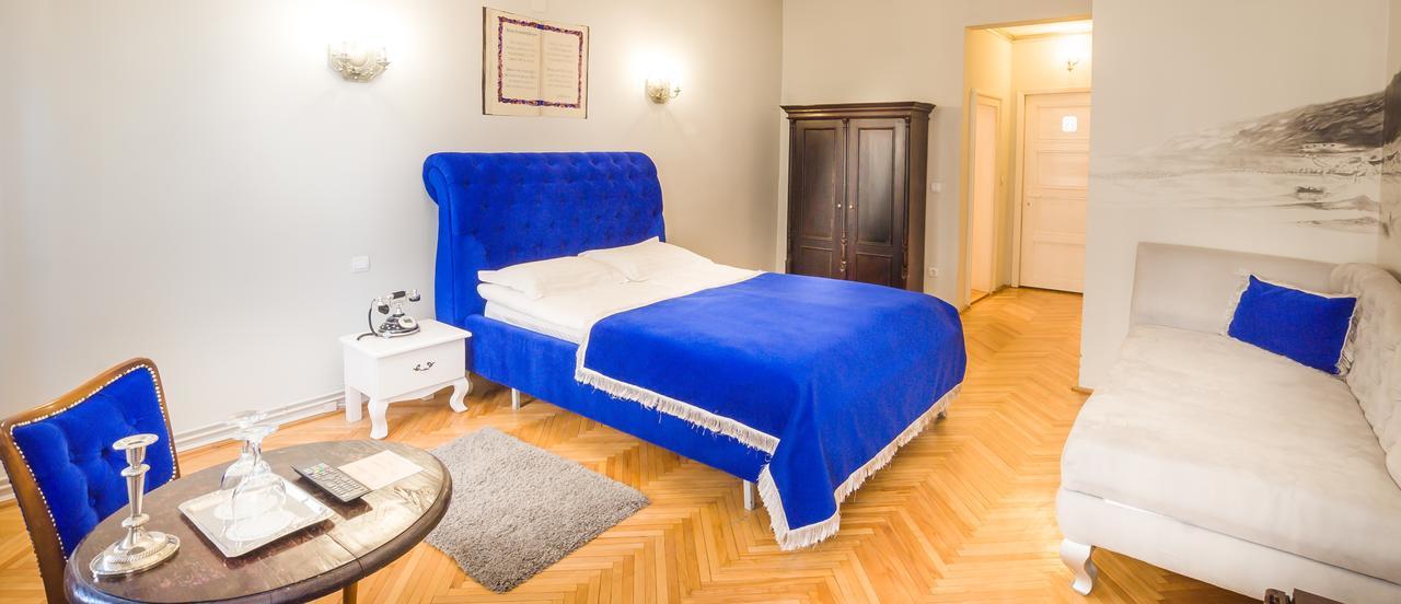 Отель Casa Antiqua Брашов Экстерьер фото